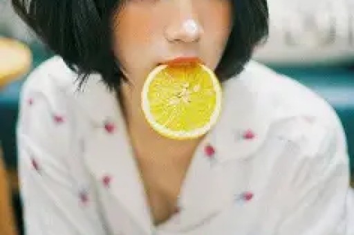 输麻了！王雨馨再撕张艺上不止抢男人当年争干爹的瓜更劲爆